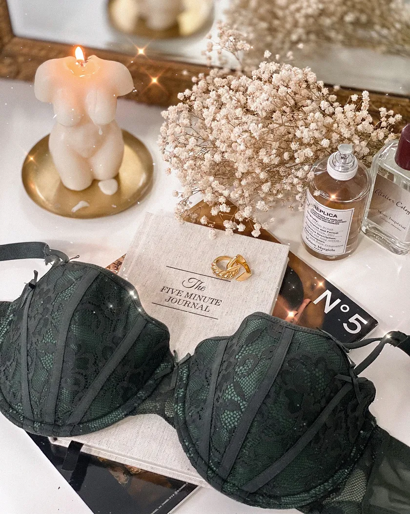 Dusana Dark Green 2 Push Up bra bundle Still 1