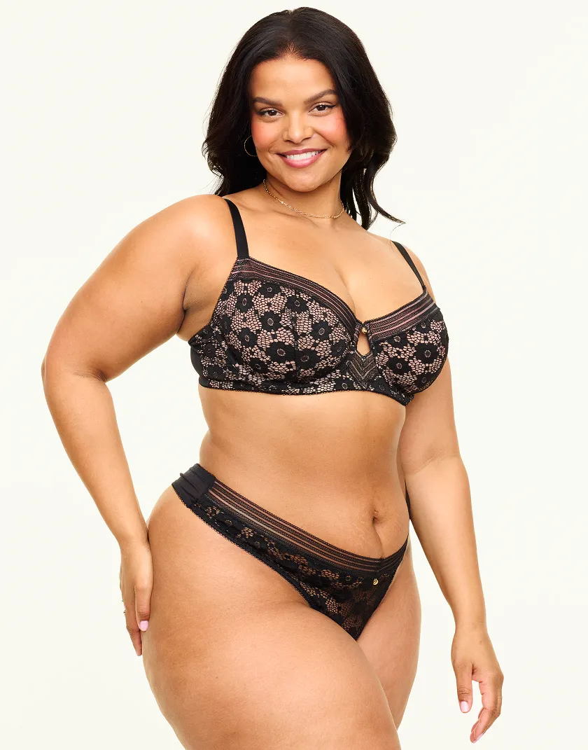 Nolie Thong Black panty bundle Model 3