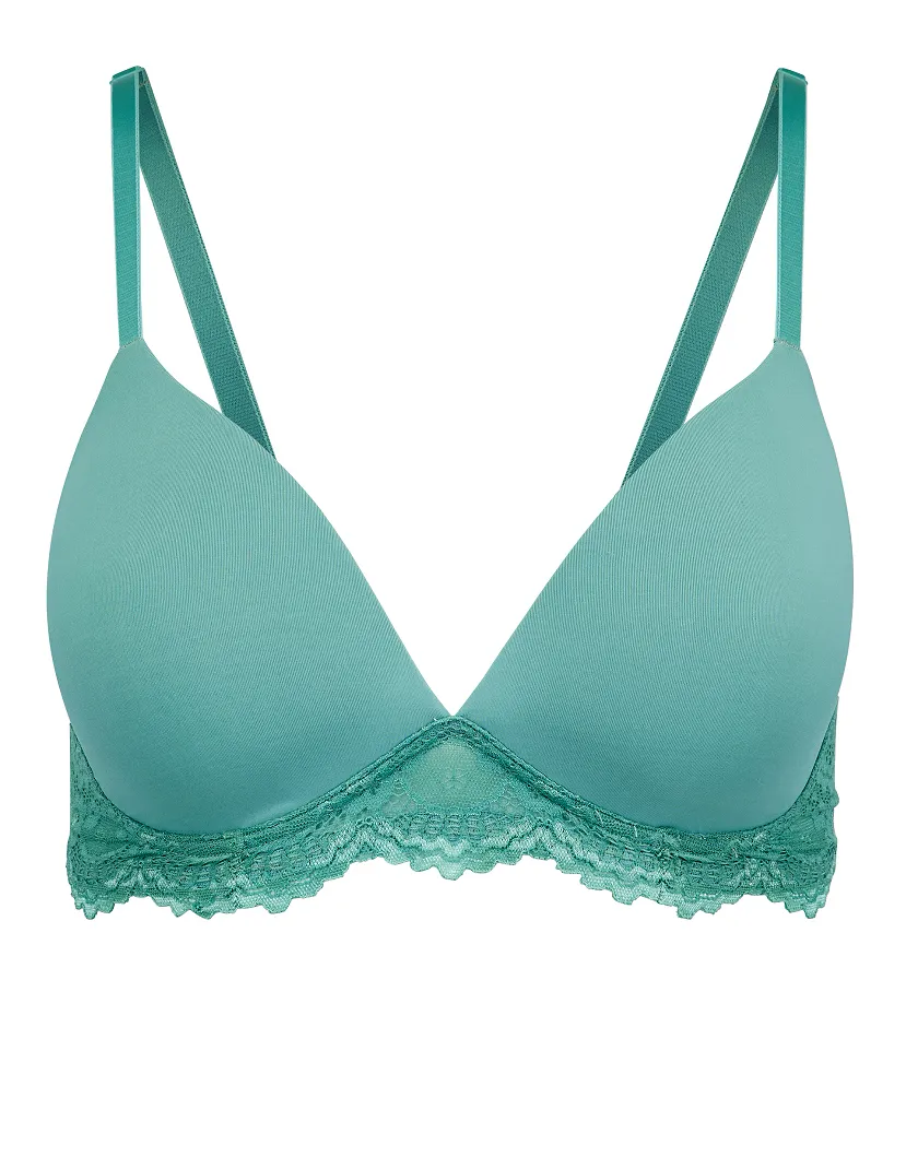 Jainey B1 Medium Green 2 Contour bra bundle Still 4