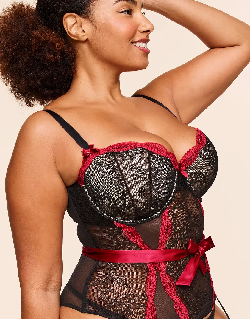 Halia Black 2 Lightly Lined corset bundle Model 7