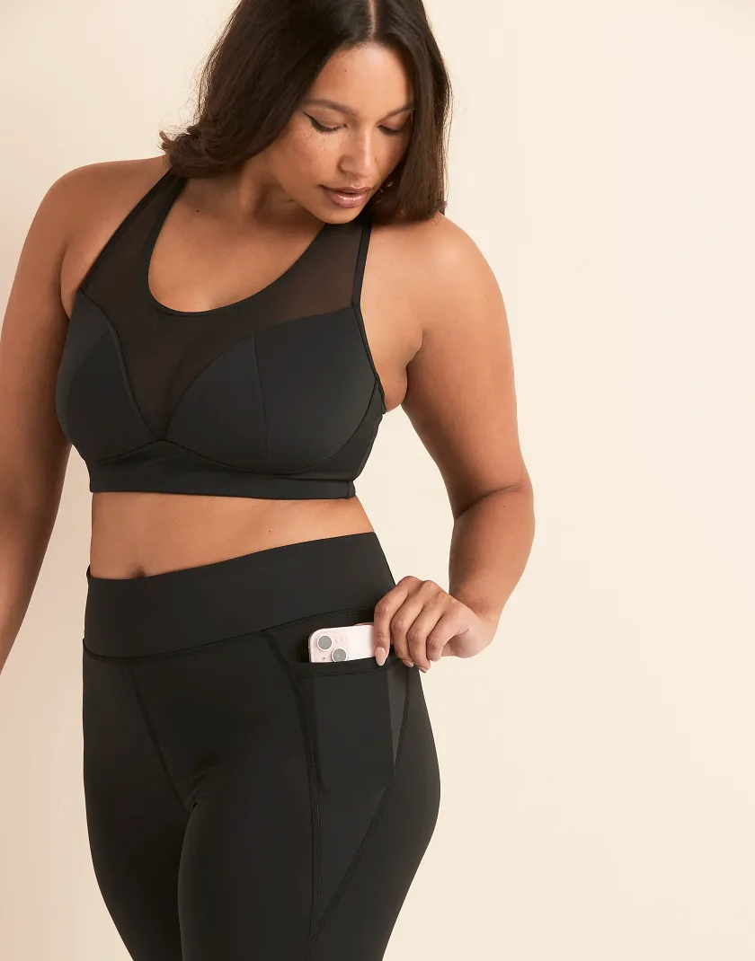 Aura Legging Black Plus activewear bundle Model 5