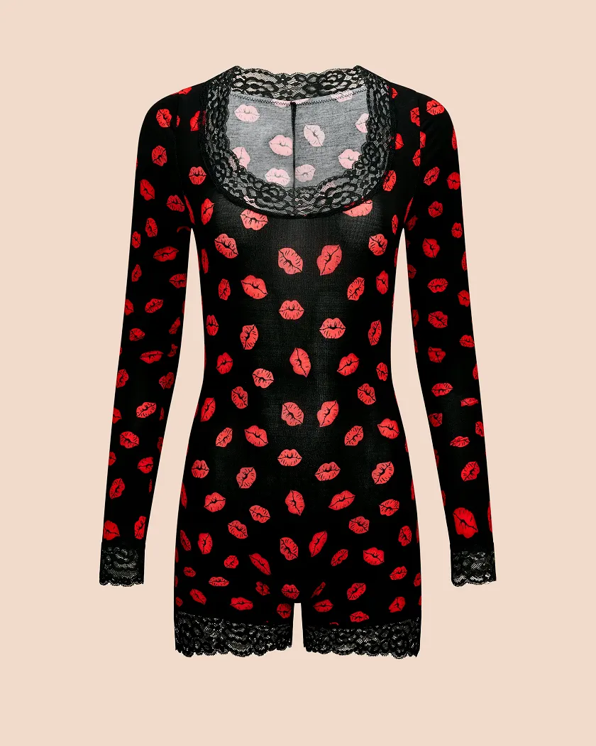 Abbi Novelty Black sleepwear bundle Still 2