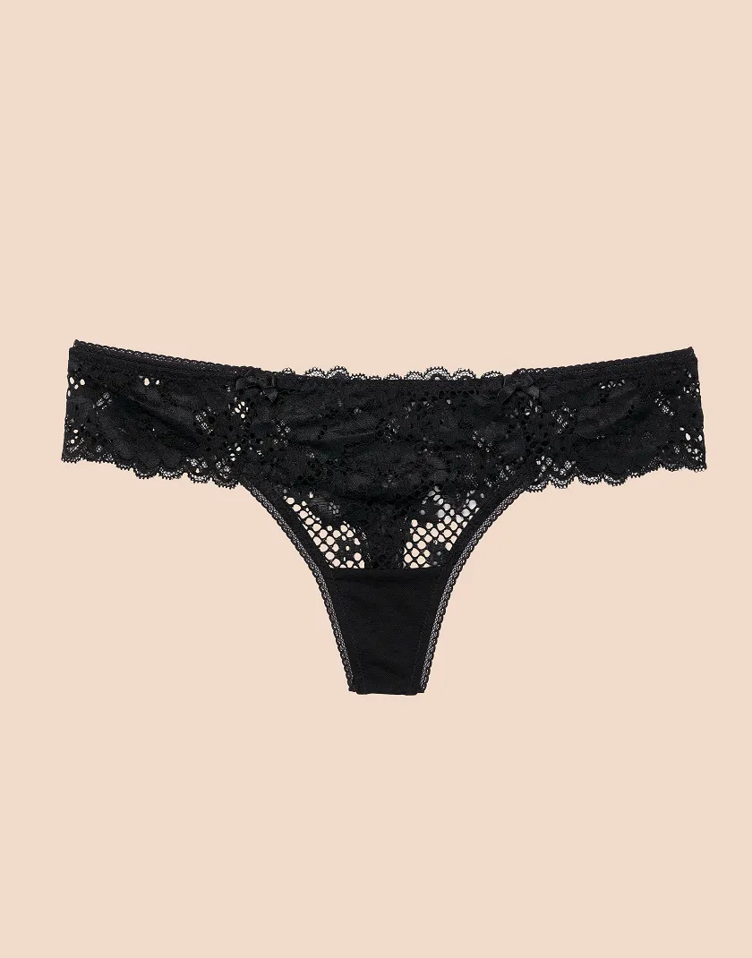 Cinthia Thong Black panty bundle Still 3