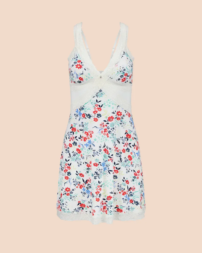 Primrose B1 Floral White sleepwear bundle Still 3