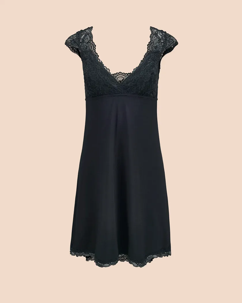 Juliet Black sleepwear bundle Still 3