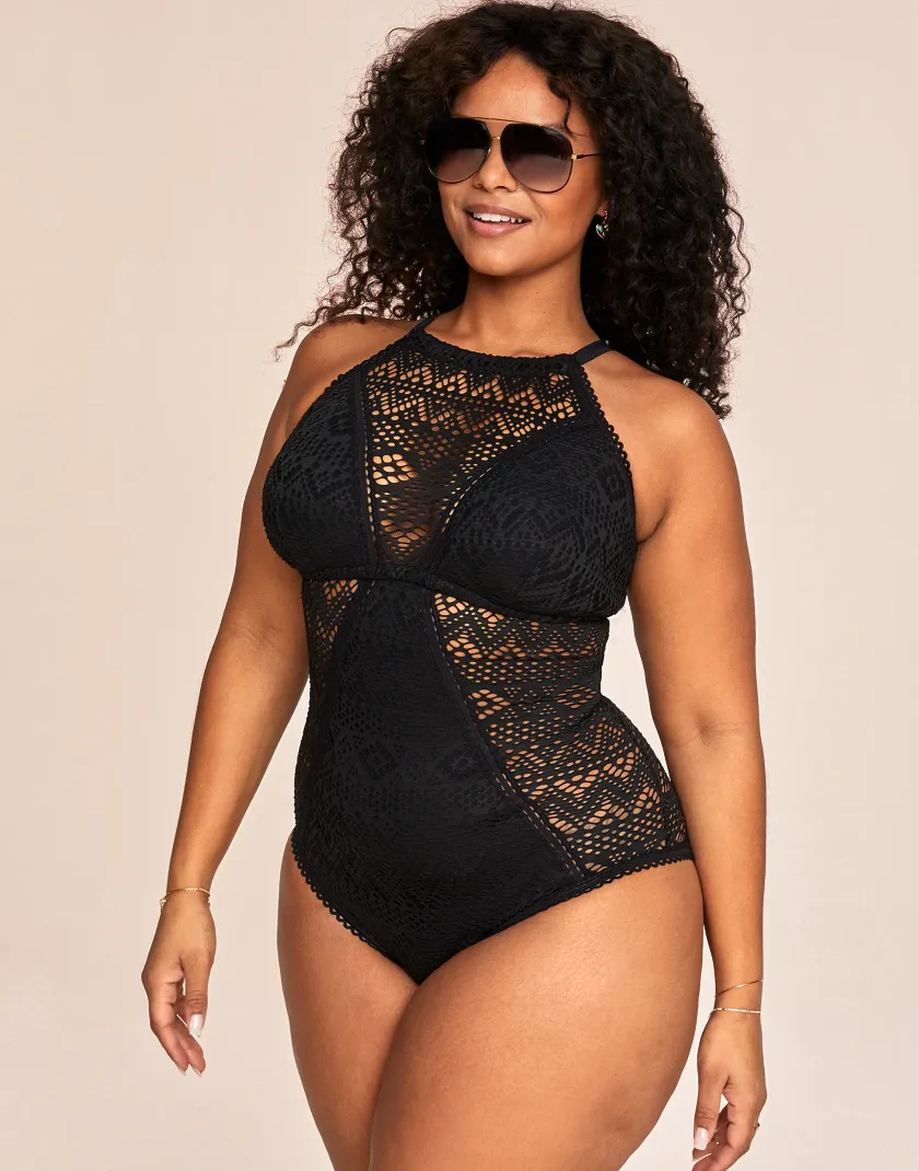 Margaret B2 Black Plus Contour swimwear bundle Model 2