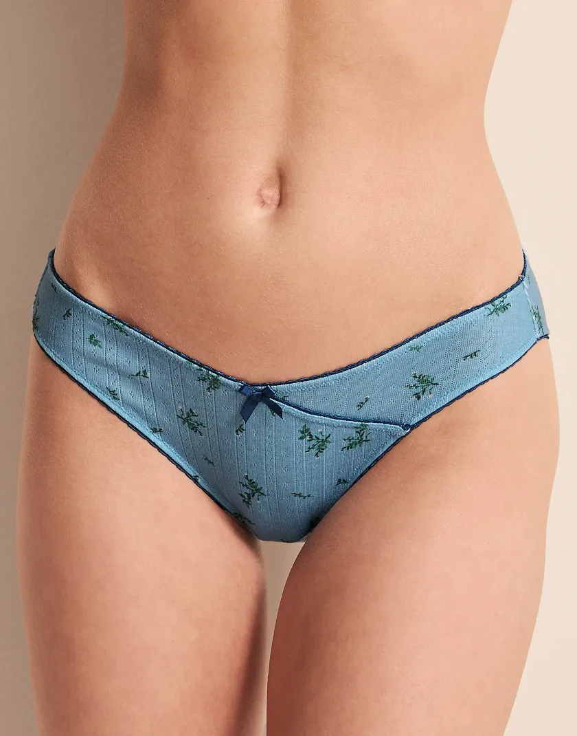Minah Bikini Floral Blue panty bundle Model 1