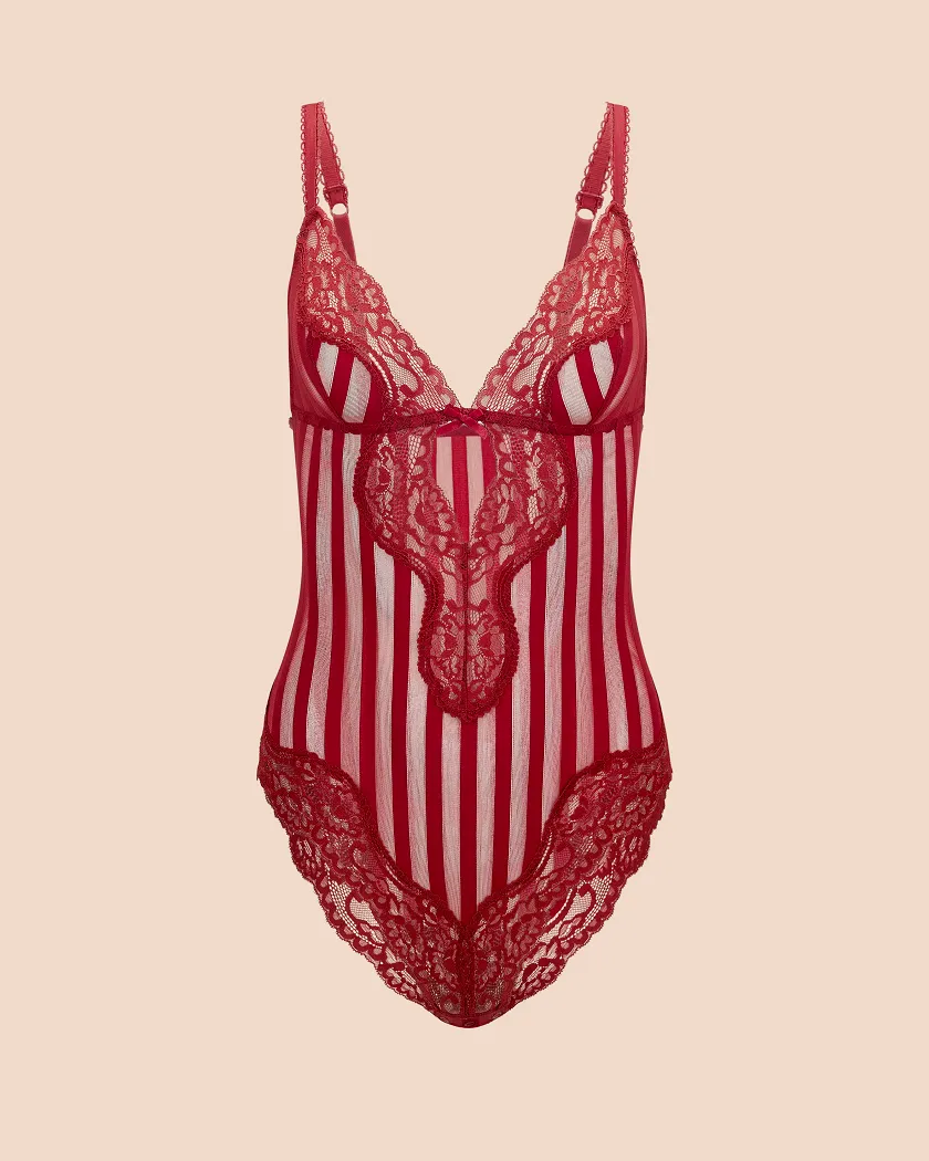 Nala Dark Red Unlined lingerie bundle Still 3