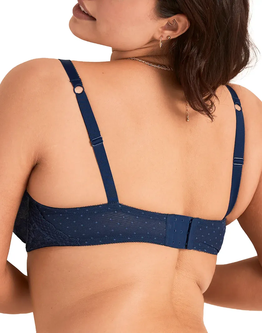 Lucie Dark Blue 2 Contour bra bundle Model 3