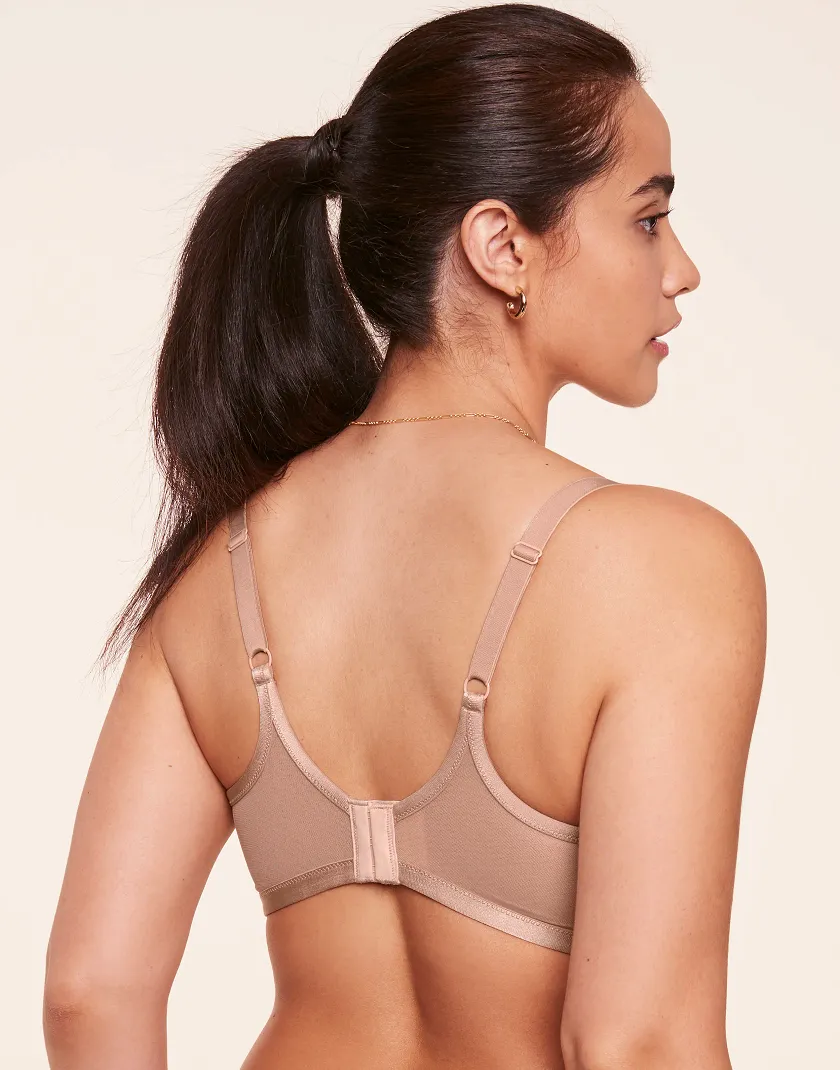 Fallon Medium Beige 2 Contour bra bundle Model 4