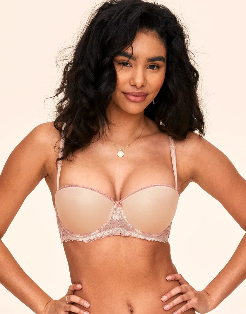Kendil Medium Beige 2 Push Up bra bundle Model 1