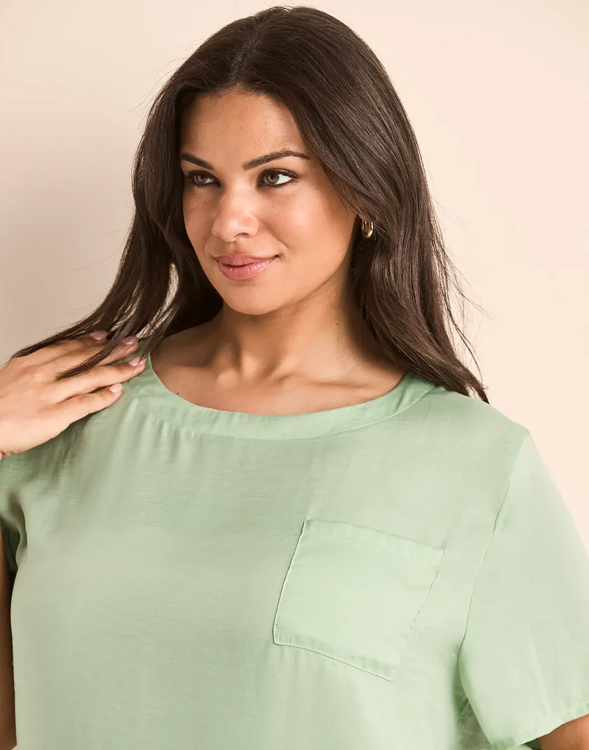 Krysta Medium Green sleepwear bundle Model 7