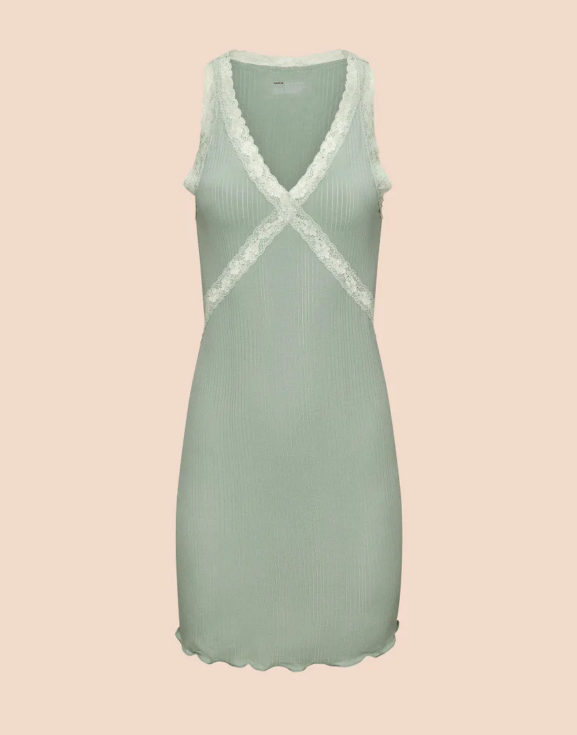Jude Medium Green lounge bundle Still 2