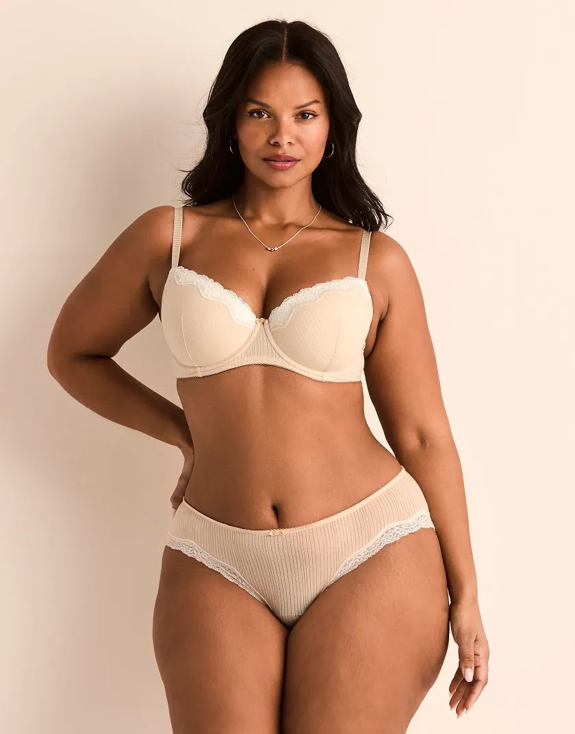 Lilou Light Beige 3 Contour bra bundle Model 7