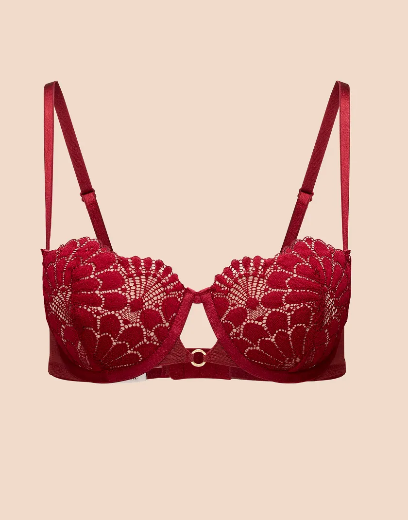 Albanne Dark Red 2 Contour bra bundle Still 5