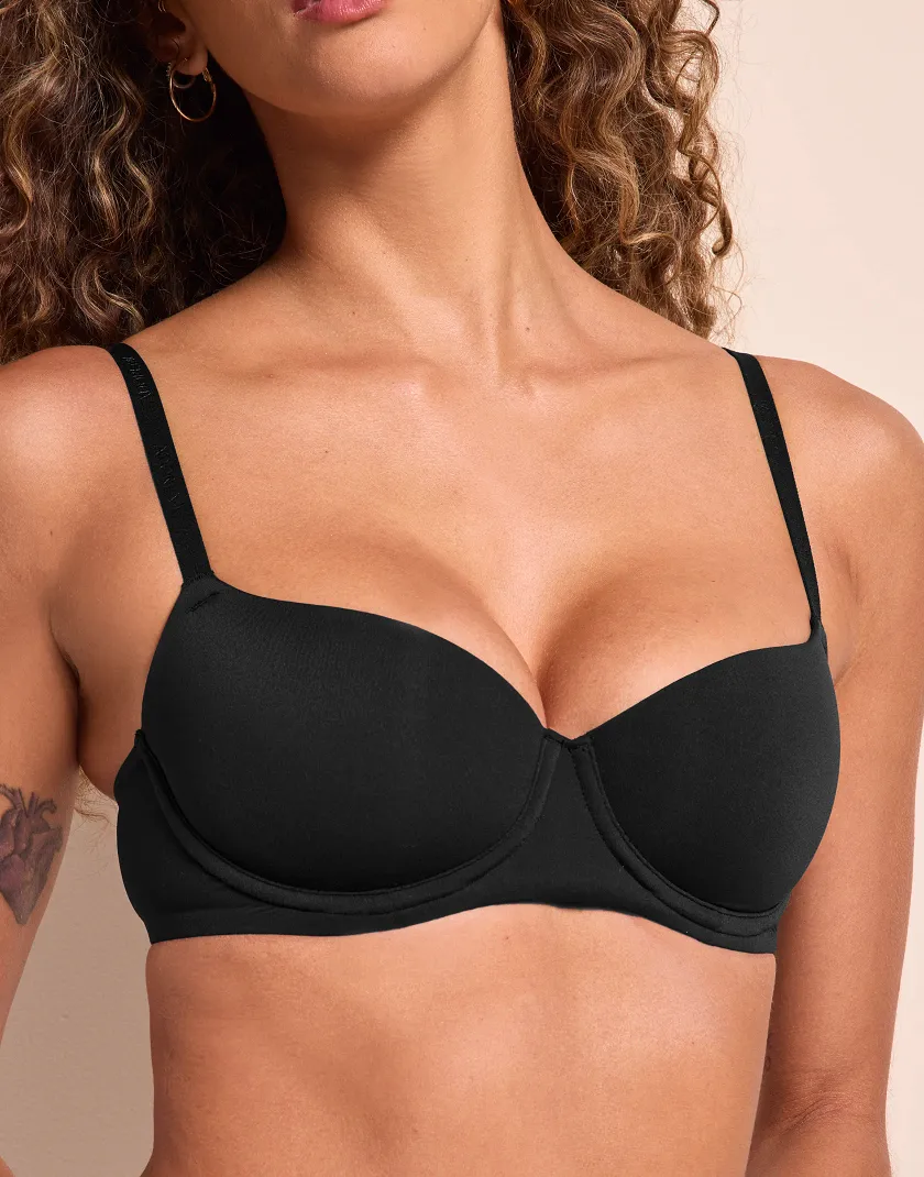 Sissel Black Contour bra bundle Model 6