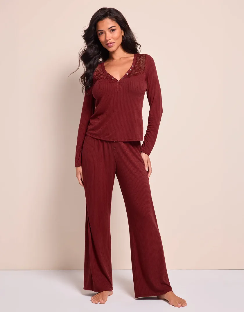 Zahra Dark Red sleepwear bundle Model 1
