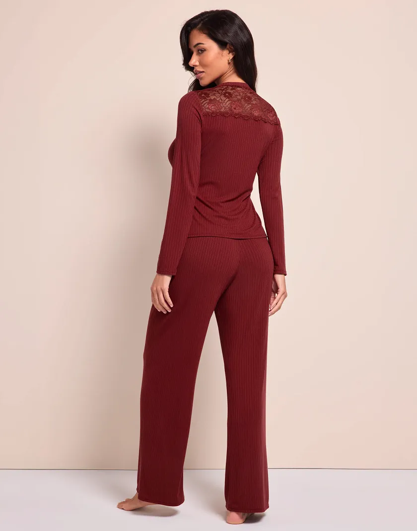 Zahra Dark Red sleepwear bundle Model 4