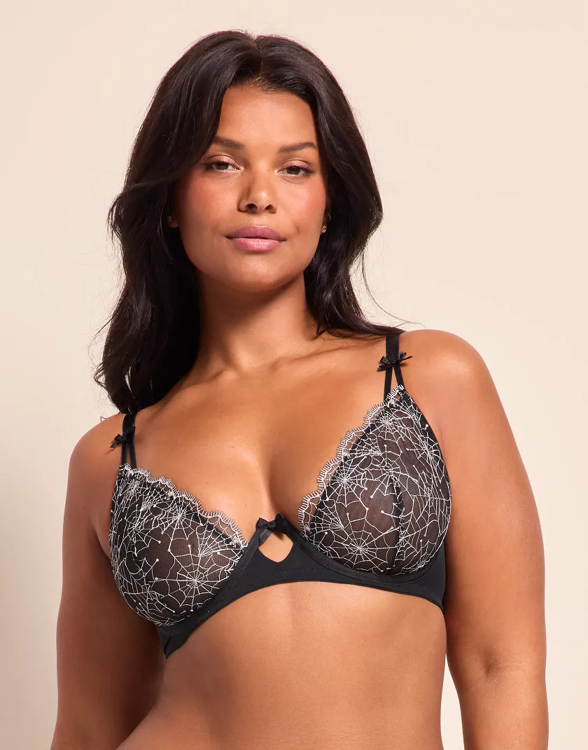 Esmay Black 3 Unlined bra bundle Model 2