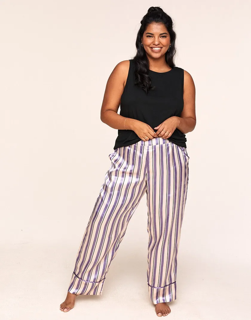 Alania Black Plus sleepwear bundle Model 2