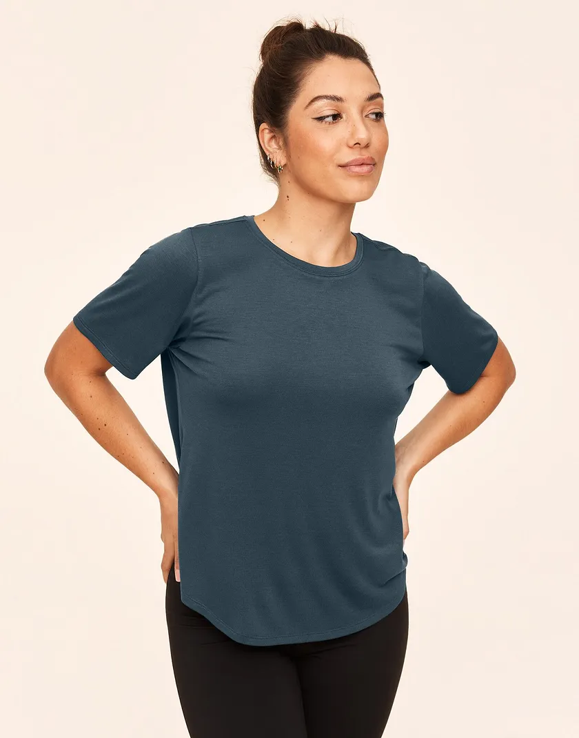 Molly Dark Gray 2 lounge bundle Model 1