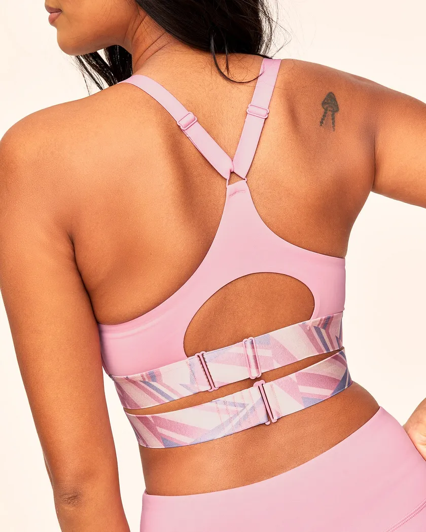 Maven Stripe Pink Contour activewear bundle Model 4