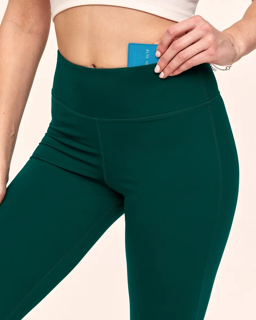 Cali Legging Green activewear bundle Model 4