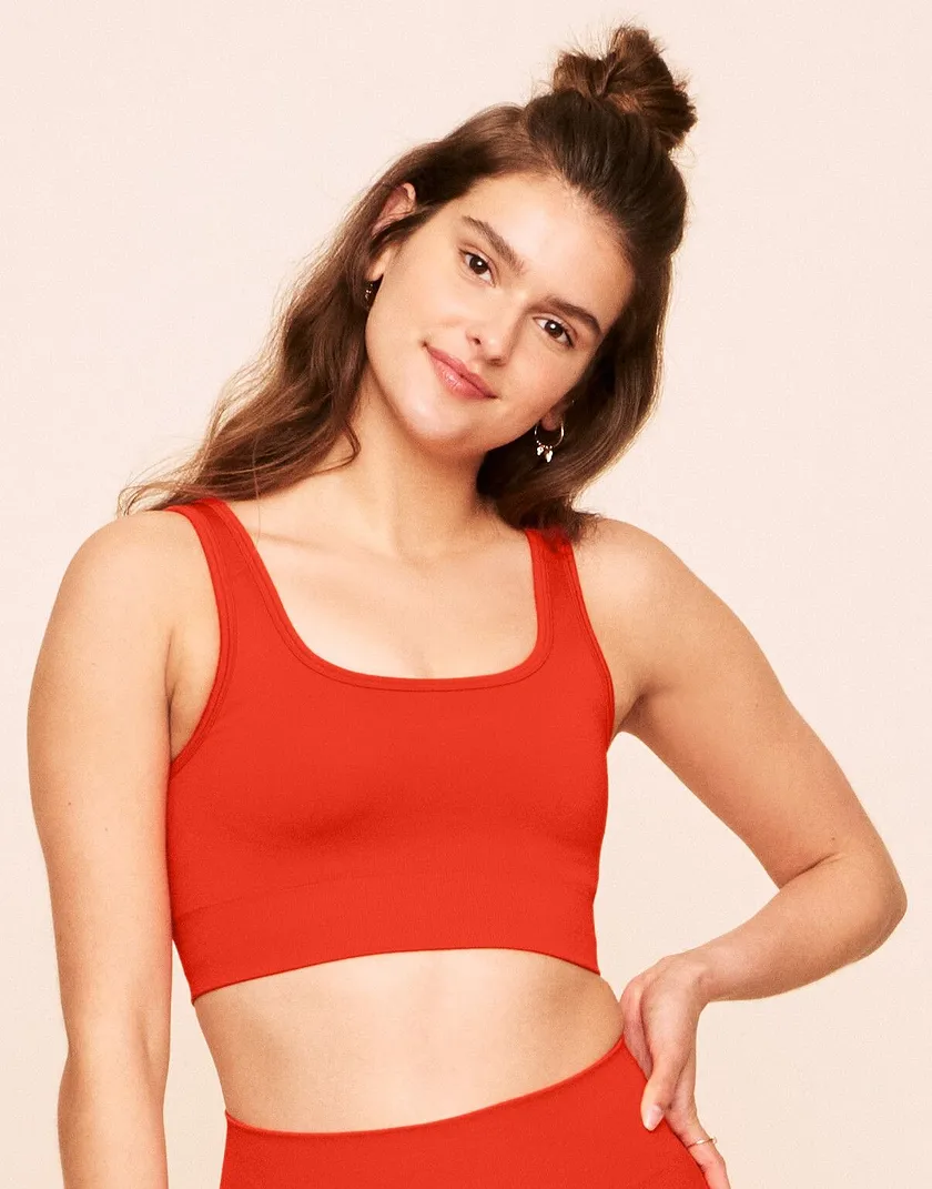 Maeve Ombre Sports Bra Red Contour activewear bundle Model 1