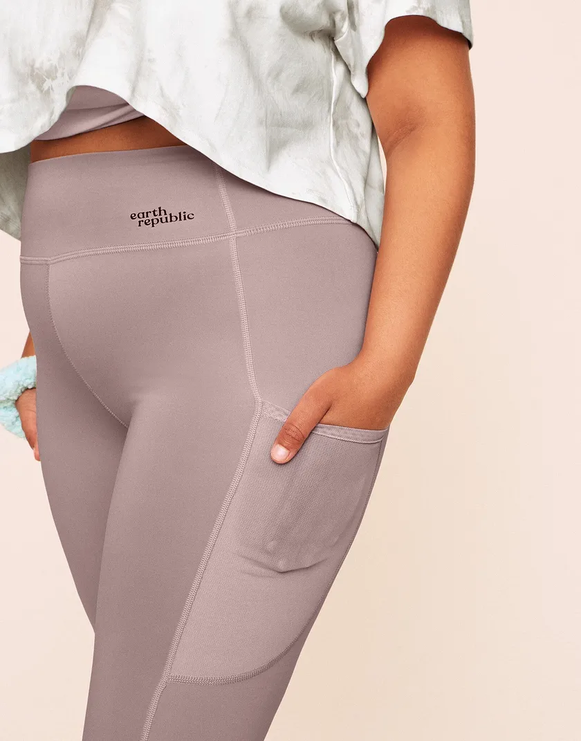 Emberly Medium Beige Plus activewear bundle Model 5