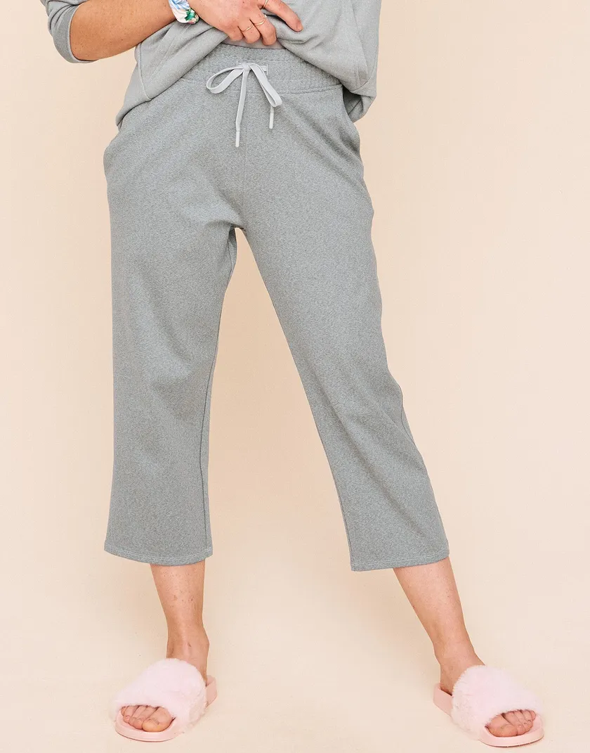 Jaelyn Cropped Pant Gray activewear bundle Model 1