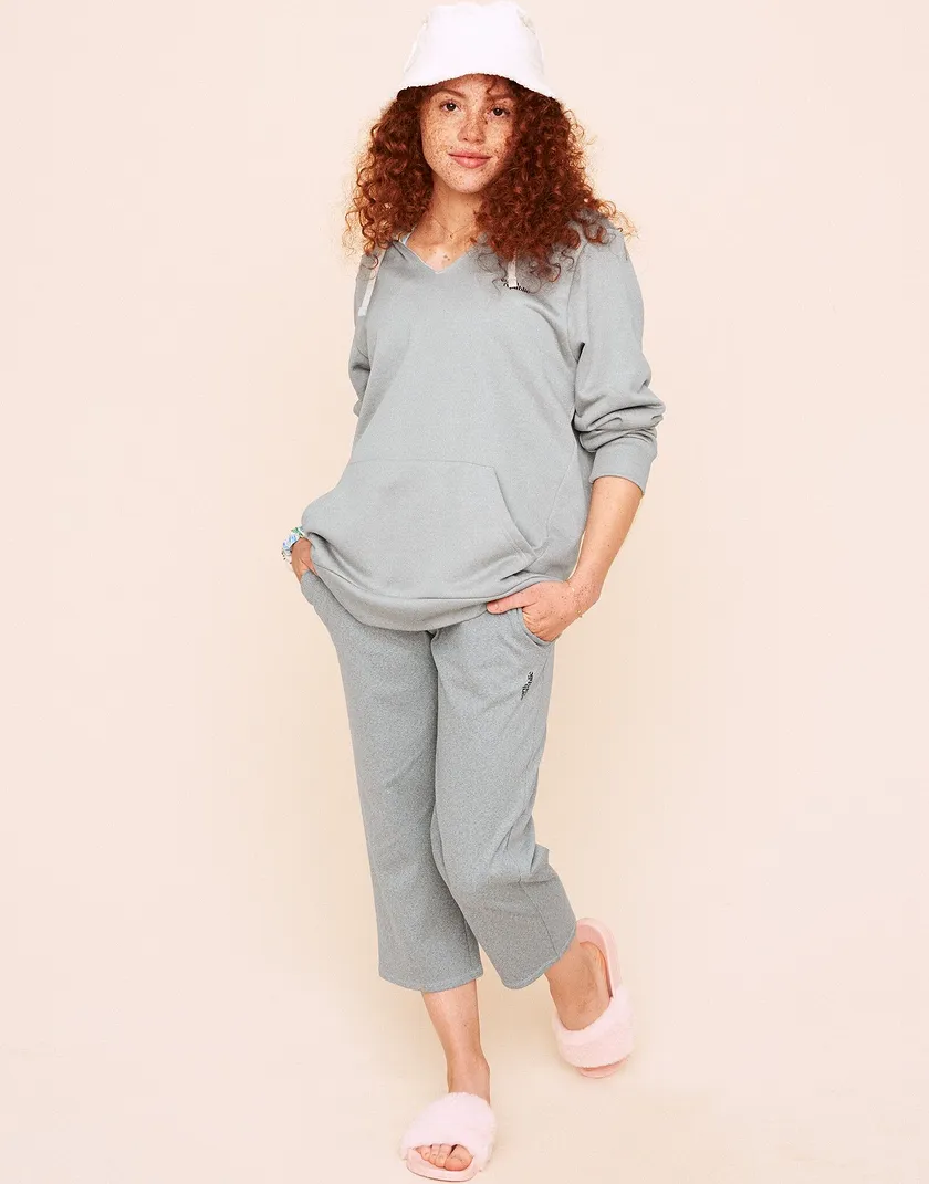Jaelyn Cropped Pant Gray activewear bundle Model 6