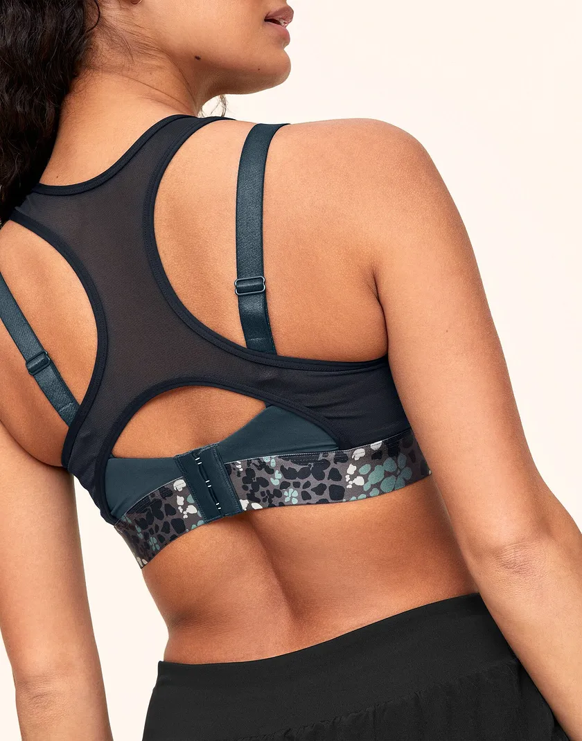 Micah Dark Blue Contour activewear bundle Model 6