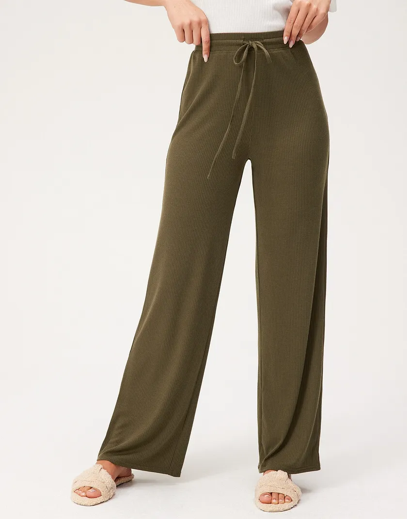 Sue Lounge Pant Dark Green pants & shorts bundle Model 1