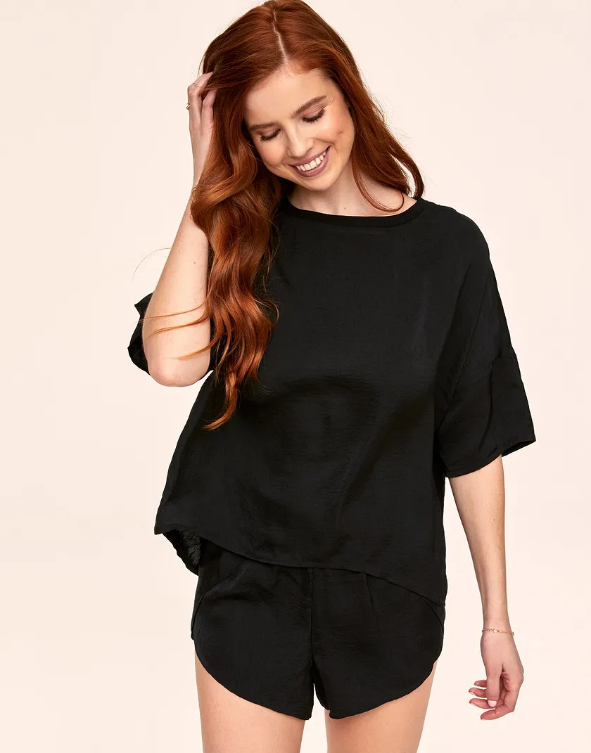 Eliza Black lounge bundle Model 1