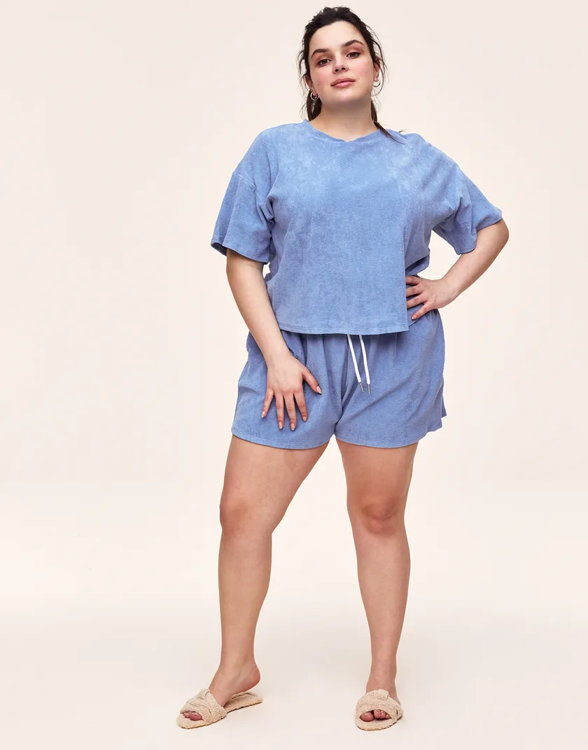 Aria Short Medium Blue Plus pants & shorts bundle Model 2