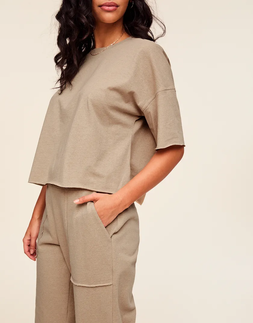 Avery Brown lounge bundle Model 4