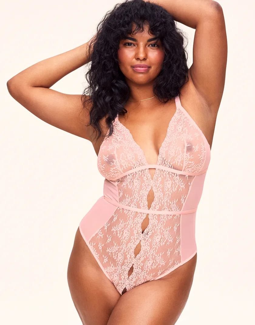 Rosie Light Pink Plus Unlined lingerie bundle Model 2