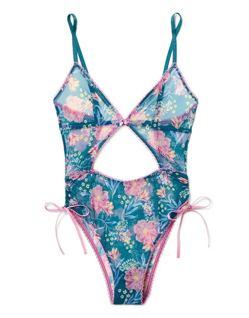 Tally Floral Blue lingerie bundle Still 2
