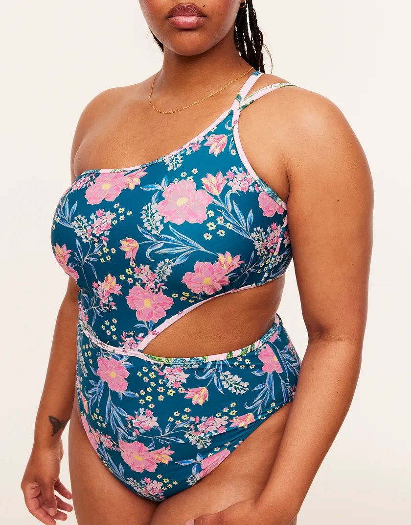 Dustin Floral Blue Plus swimwear bundle Model 5