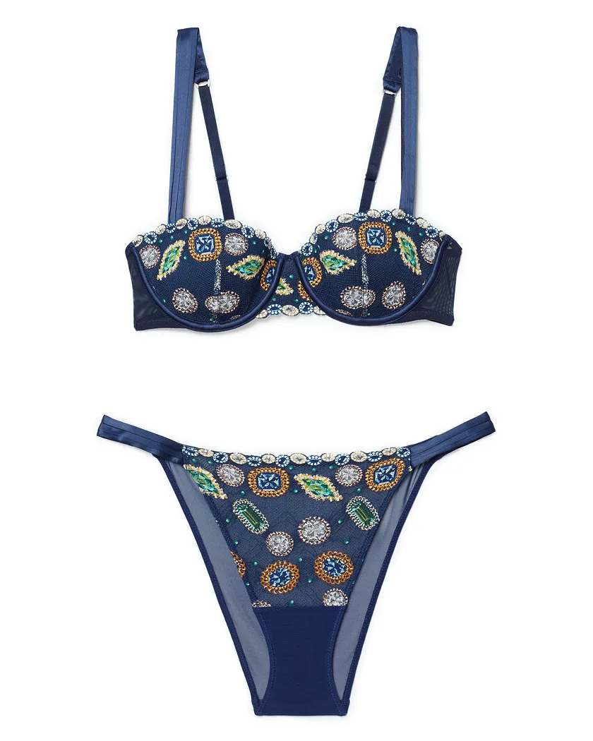 Dianna Novelty Blue 2 Lightly Lined bra bundle Still 3