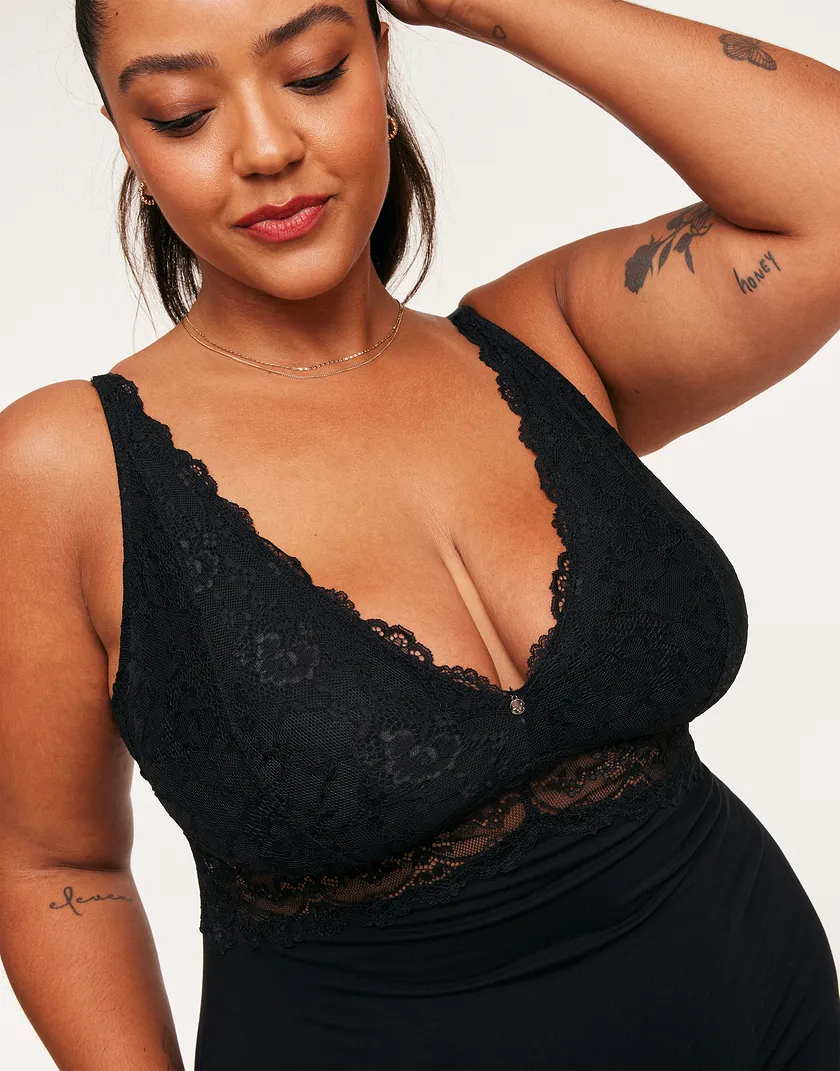 Tyler Black Plus sleepwear bundle Model 5
