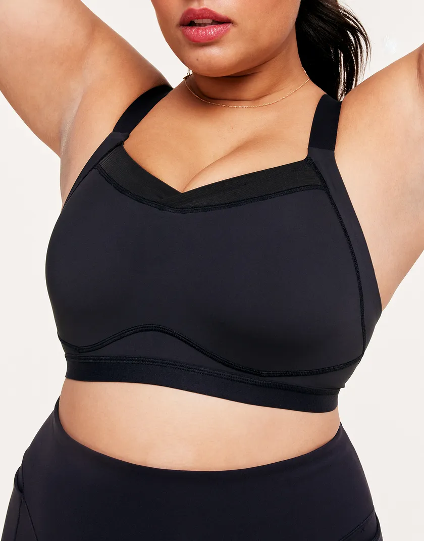 Brylee High Support Black Plus Contour activewear bundle Model 5