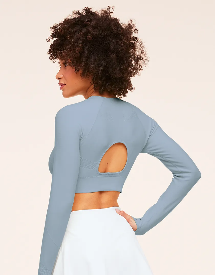 Shannon Seamless Crop Medium Blue activewear bundle Model 3