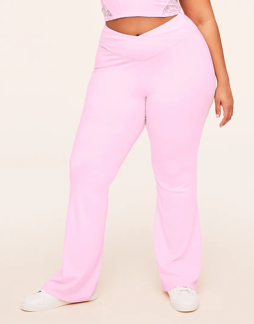 Donna Light Pink Plus lounge bundle Model 2