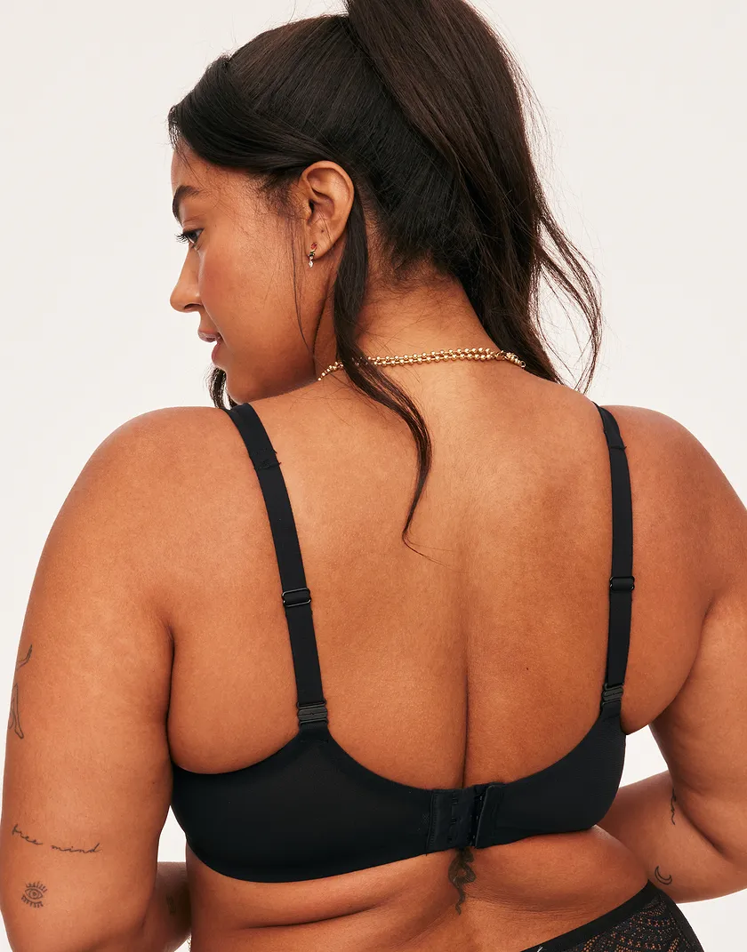 Ivy Black Plus Unlined bra bundle Model 5