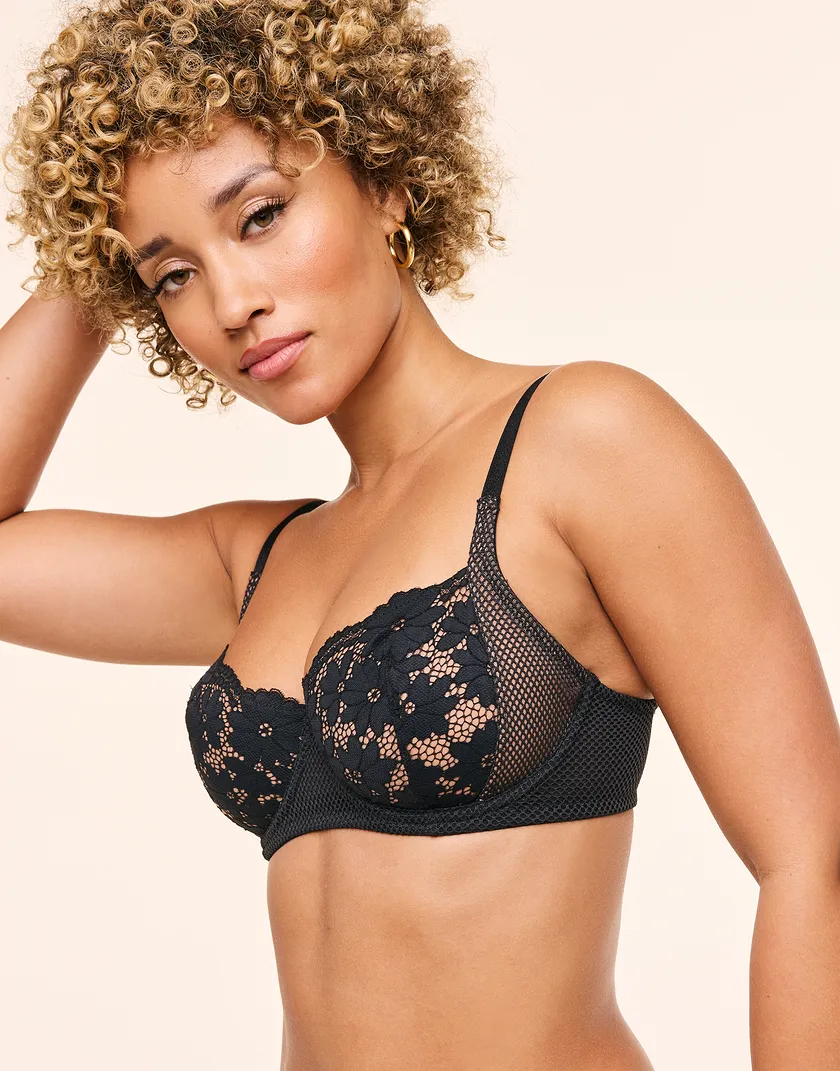 Roxanne Black Unlined bra and panty bundle Model 1
