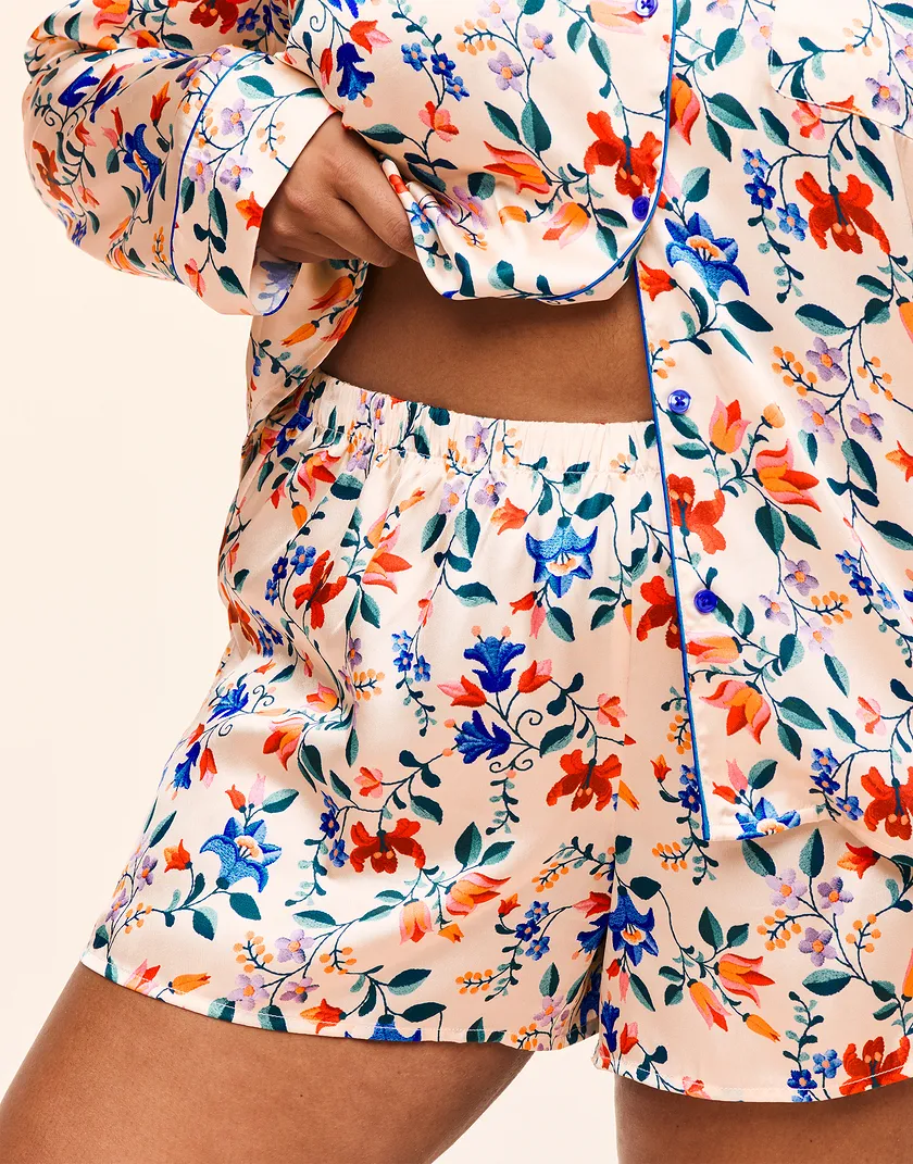 Sammi Floral Beige Plus sleepwear bundle Model 6