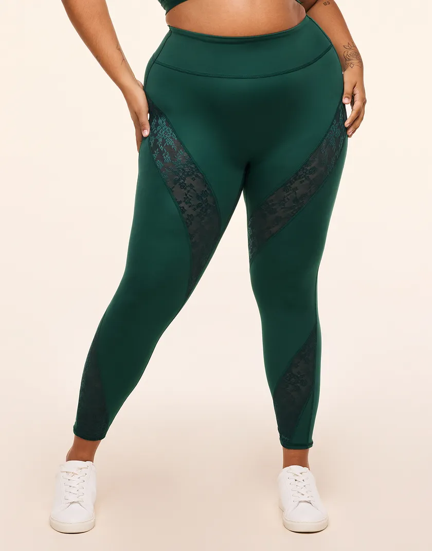 Mari Legging Dark Green Plus activewear bundle Model 1