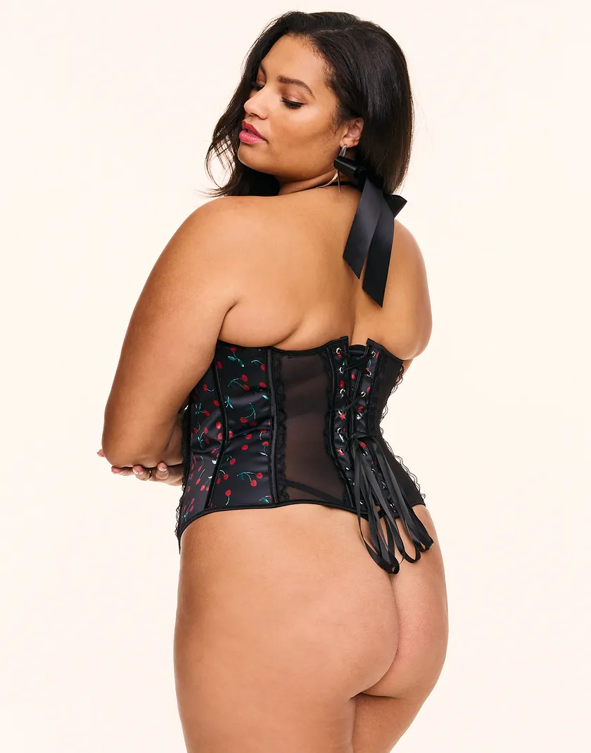 Amadine Novelty Black Plus corset bundle Model 6
