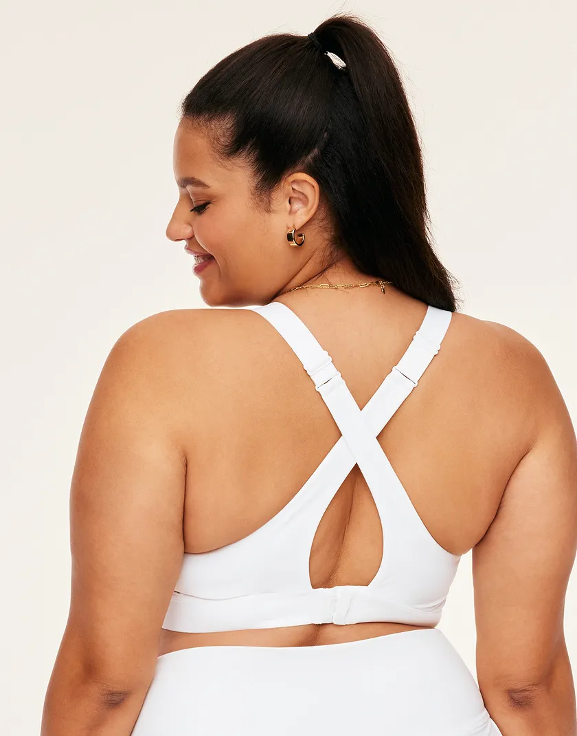 Brylee High Support White Plus Contour activewear bundle Model 5